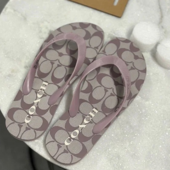 COACH flip flap shoes size 7 - Picture 1 of 5
